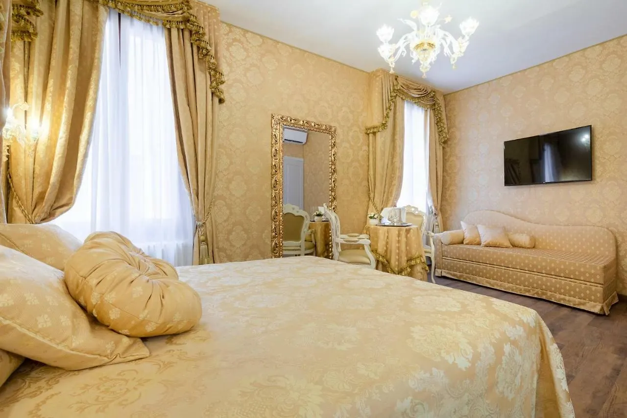 Canal View San Marco Luxury Rooms Venice Guest house